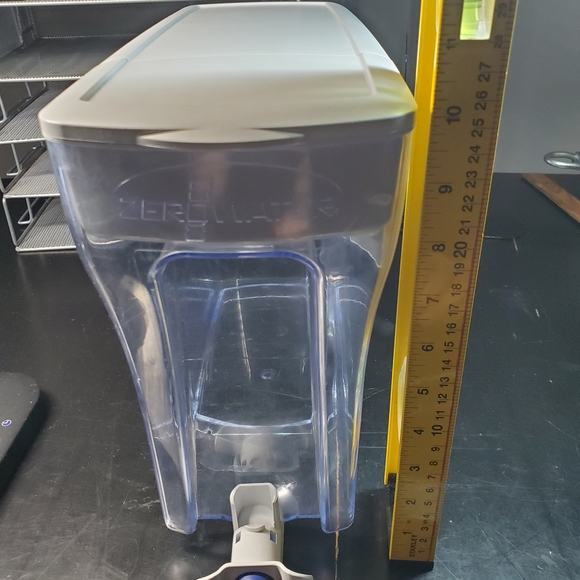 White Water Filter Dispenser - Picture 1 of 10